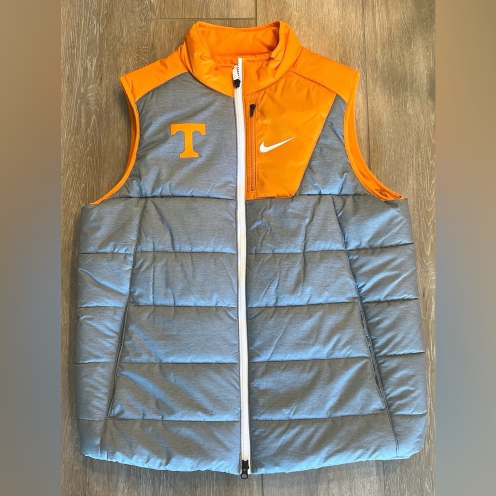 NIKE TENNESSEE VOLUNTEERS AEROLOFT VEST 33844X-TN5 GREY / ORANGE SZ LARGE